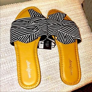 Westloop black & white striped Flip flops w/bow